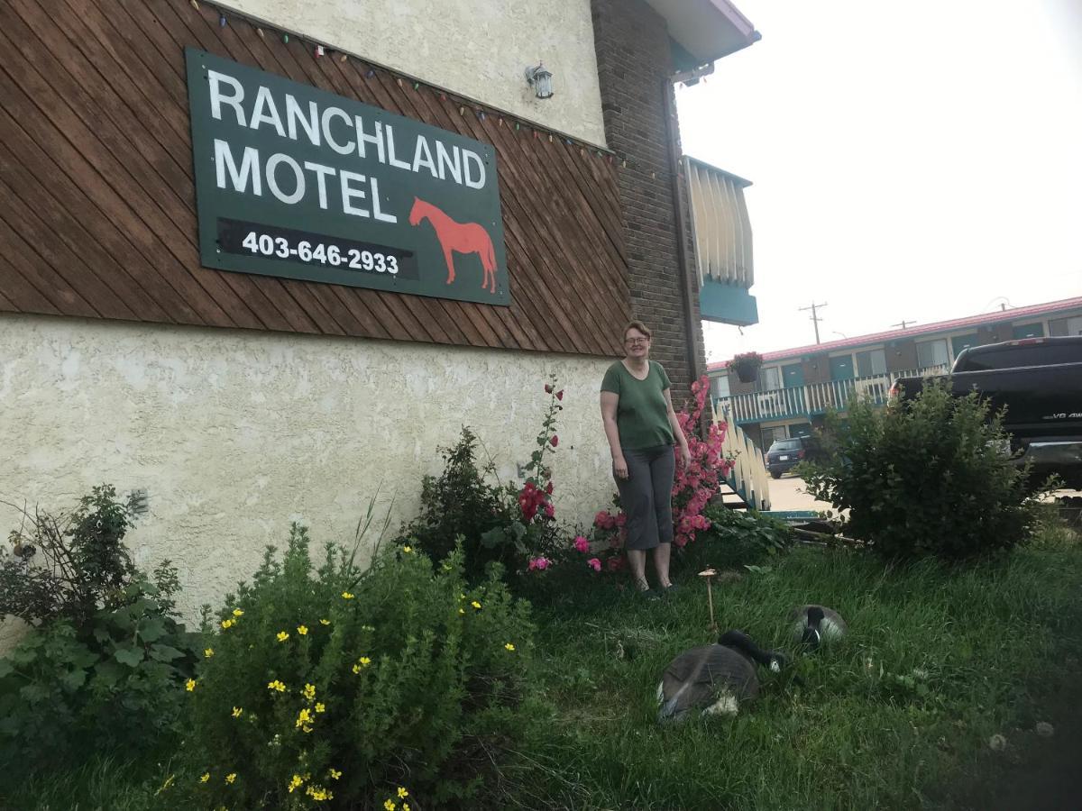 Ranchland Inn Nanton Luaran gambar