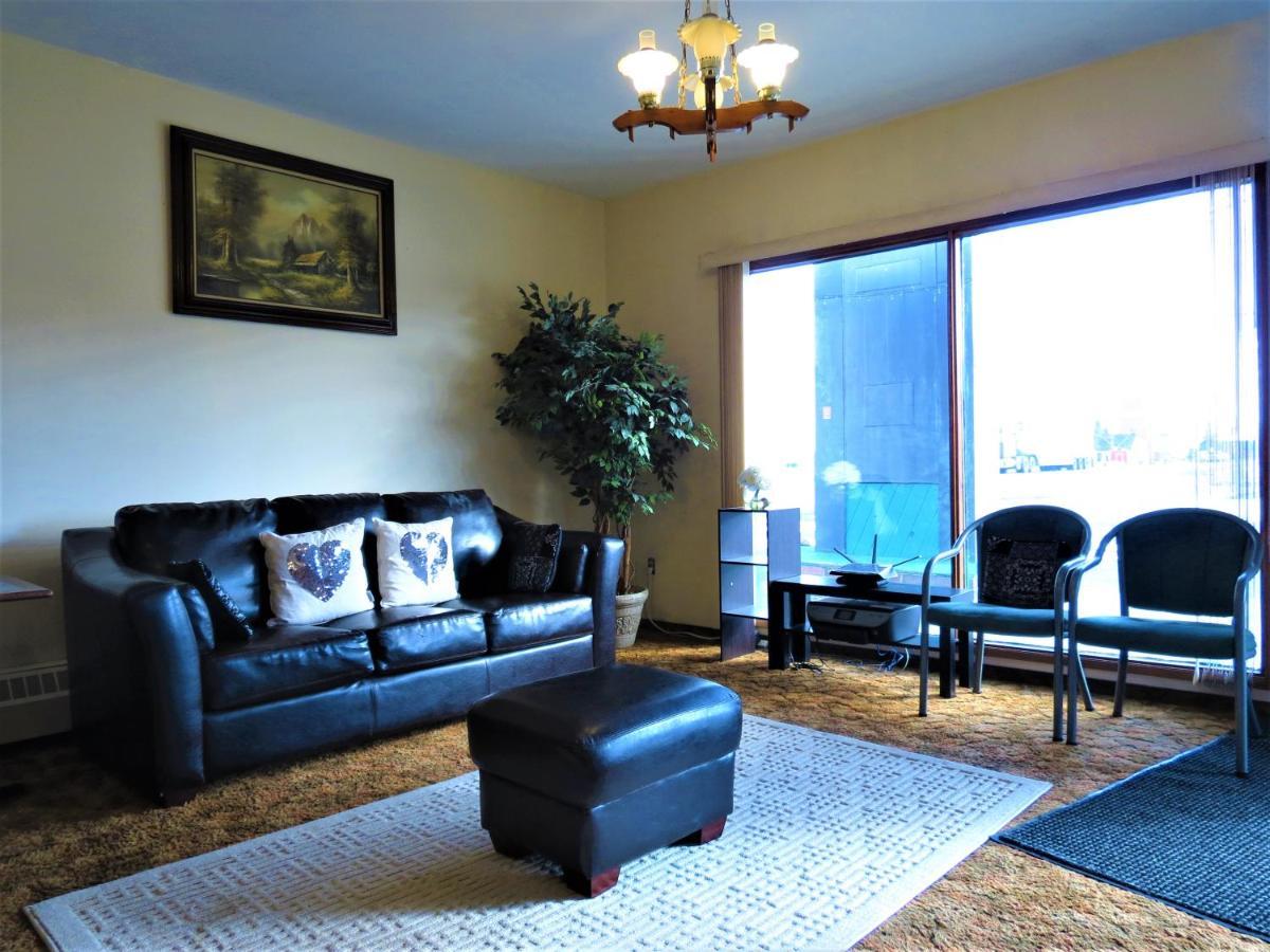 Ranchland Inn Nanton Luaran gambar